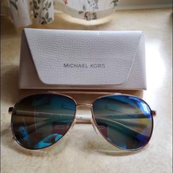Michael Kors Aviators - Picture 2 of 3